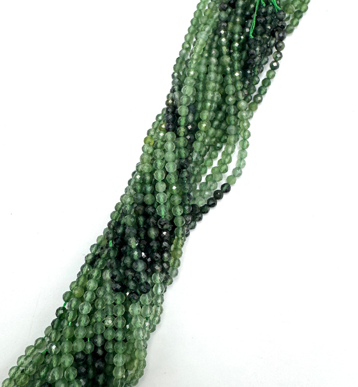 Jade-Perlen – Farbverlauf, facettierte runde Perlen (3~3,5 mm)