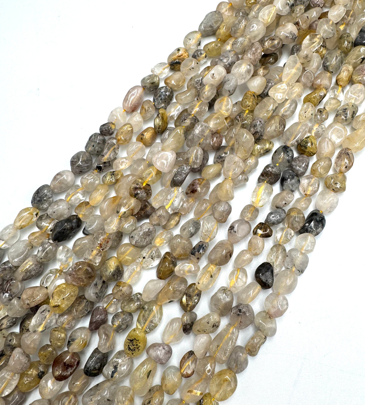 Goldene Rutilquarz-Perlen – Nugget (6–8mm)