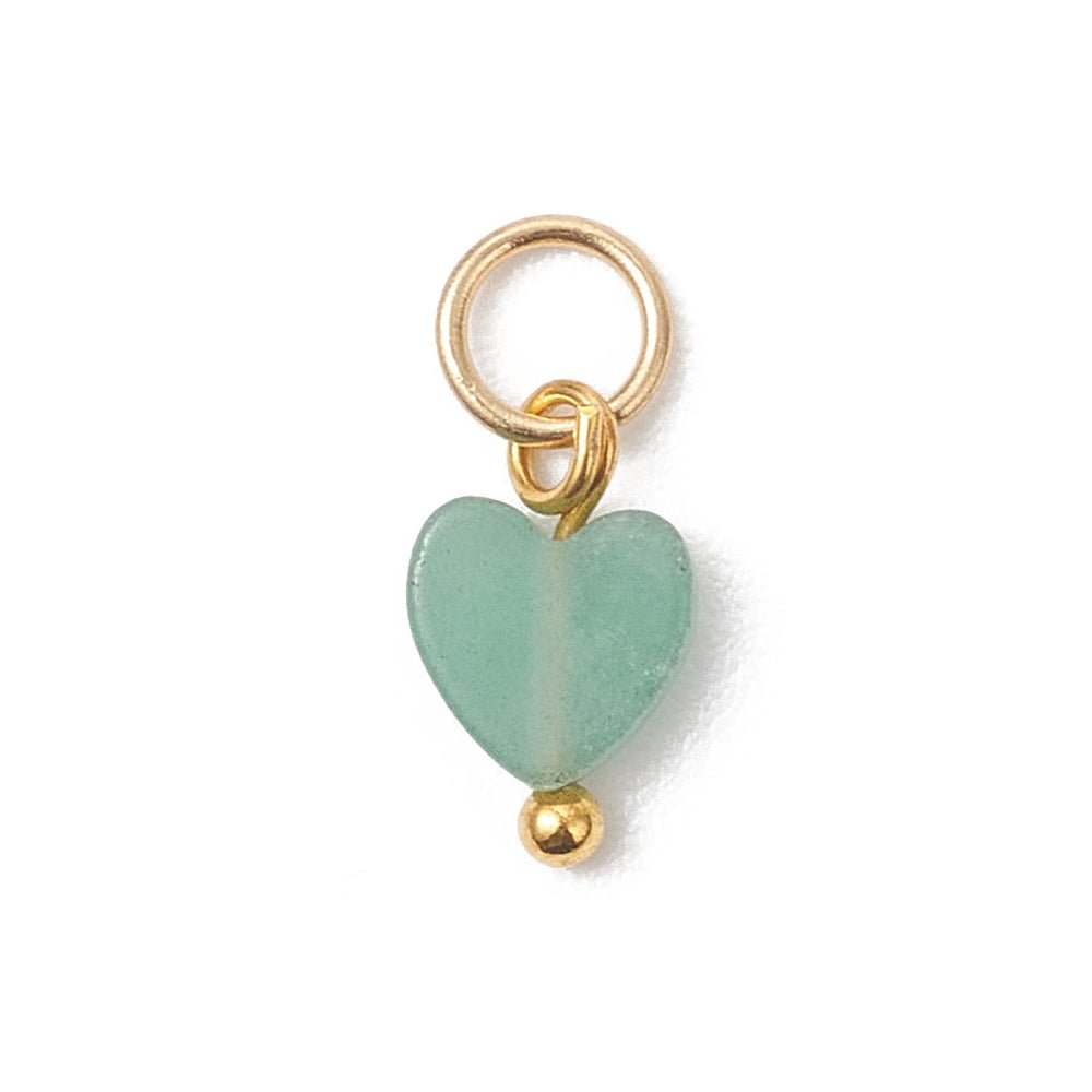 Ædelstens Vedhæng – Hjerte med Forgyldt Stålophæng Farve Mix (8 stk) - Uniq Perler -