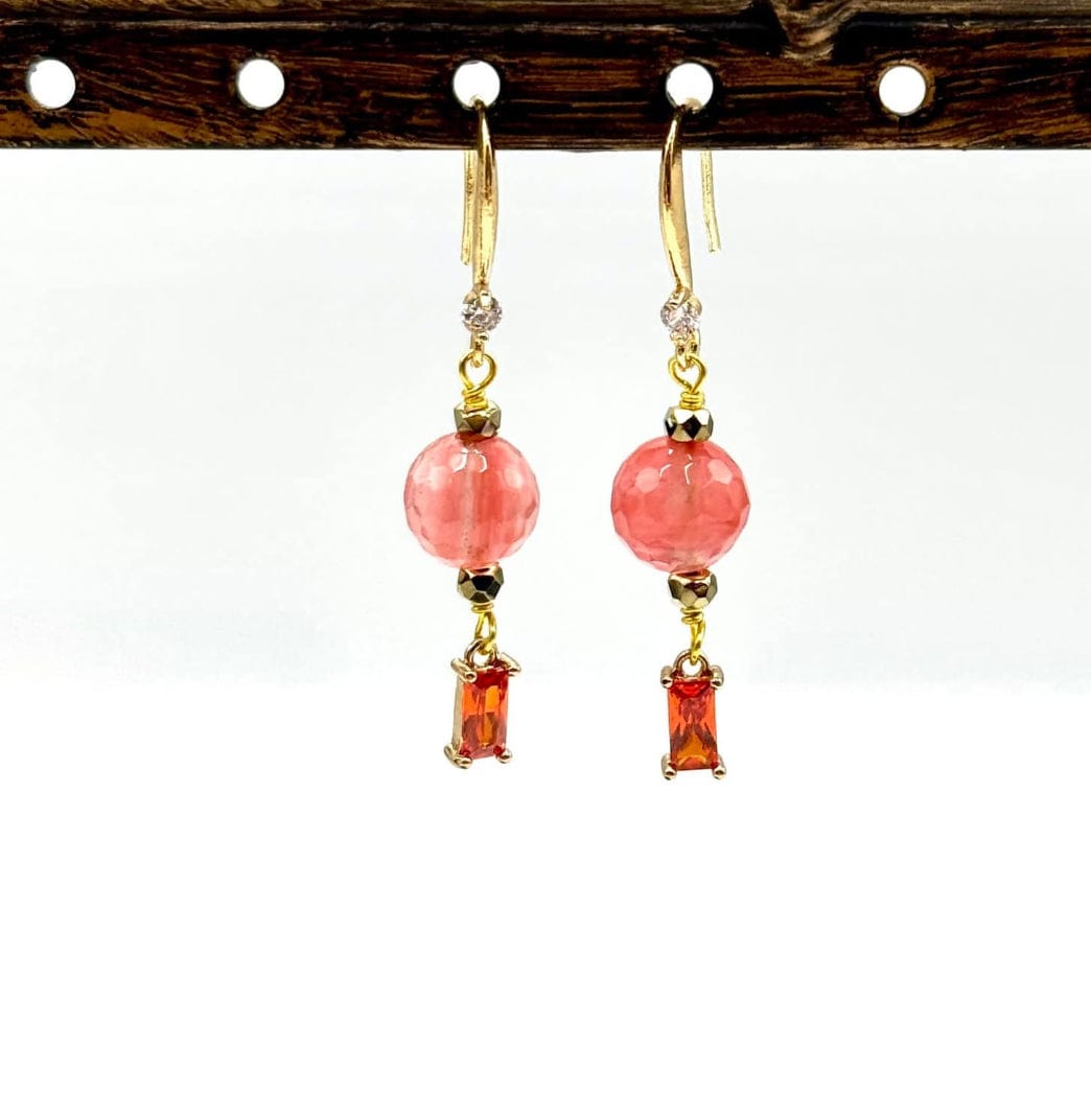 Auktion S......Enkel Ørekrog Med Én Zirkonia Sten, 18K Forgyldt, ( 17,5x3mm) - Uniq Perler - 905847