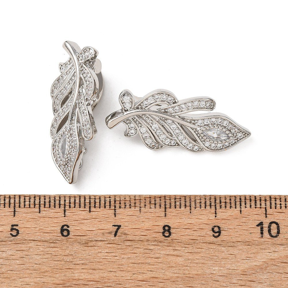 Blad Twister Lås Med Zirkonia – Platinbelagt Messing (30x13.5x9.5mm) - Uniq Perler - 119100