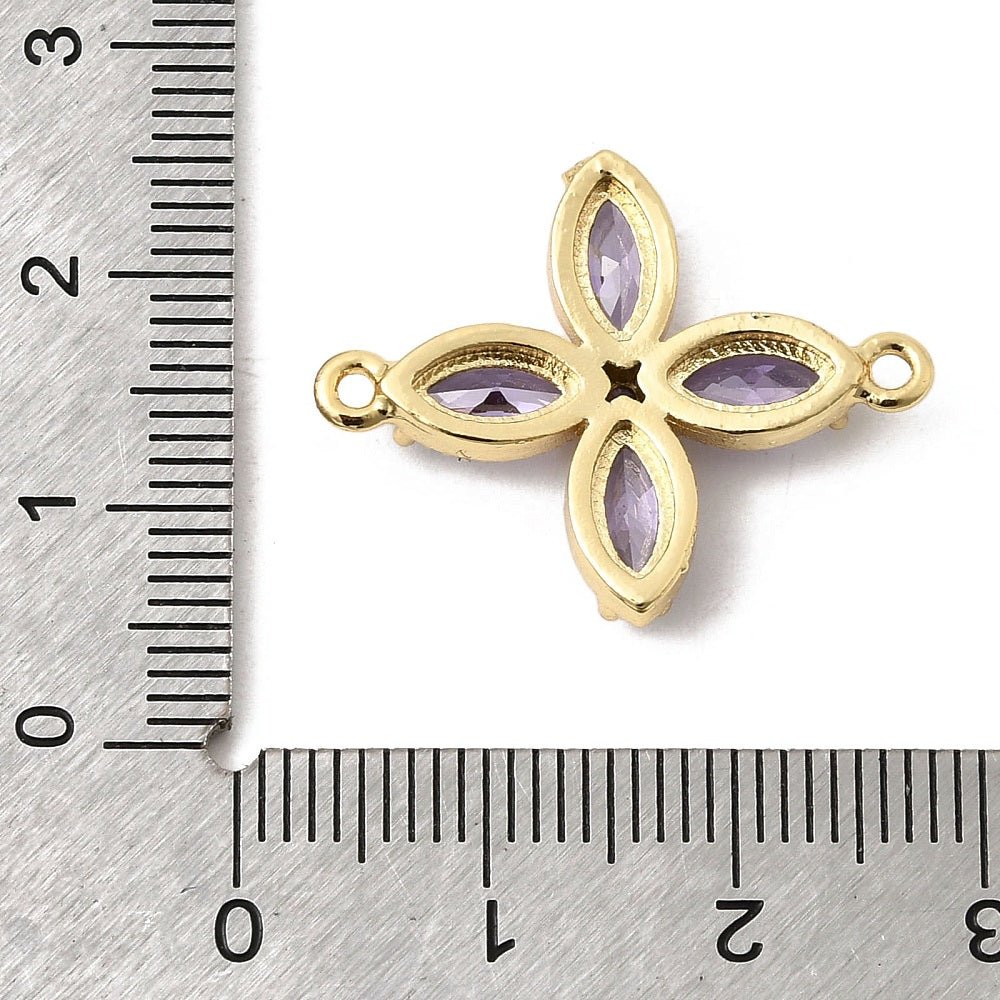 Blomster Mellemled Med Kubiske Zirkonia – Langtidsholdbar 18K Forgyldt Messing (20x25.5x4.5mm) - Uniq Perler - 119079