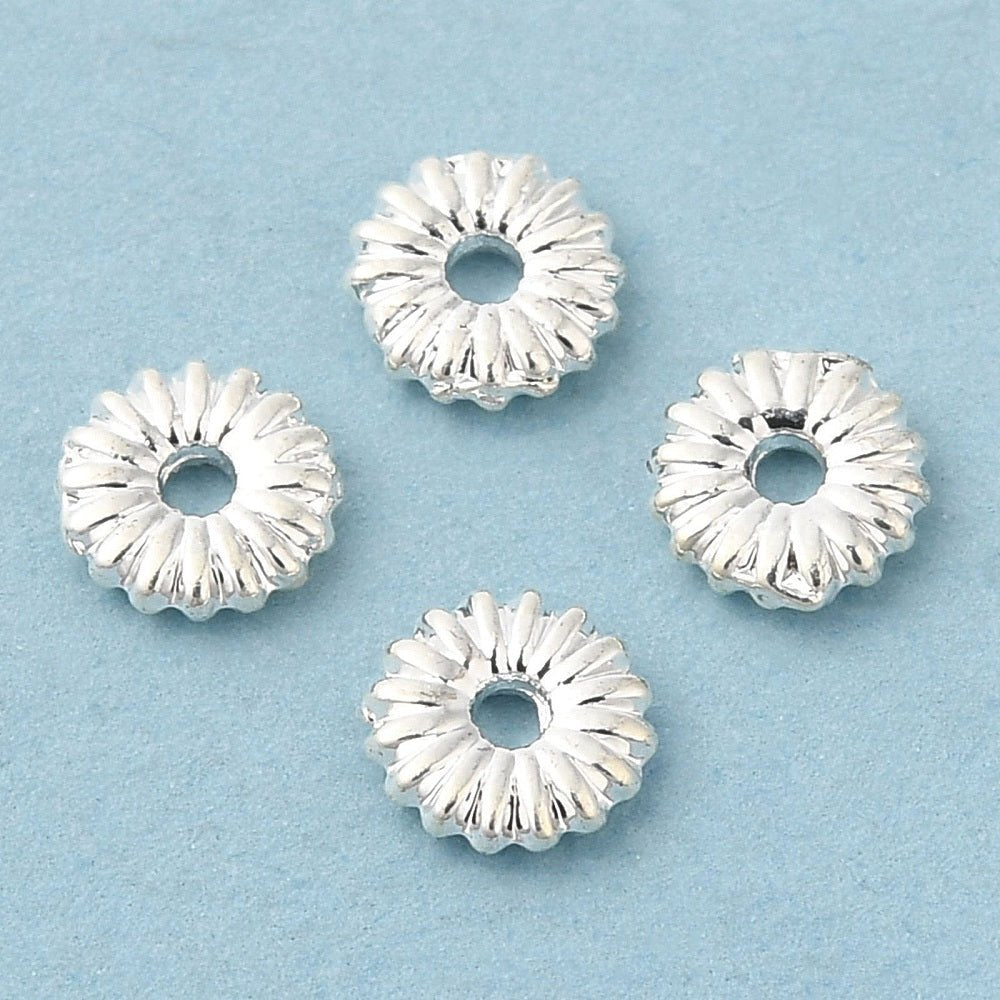 Blomster Mellemleds Perler – Langtidsholdbar Sølvbelagt Messing (4x1mm) 10 Stk - Uniq Perler - 119089
