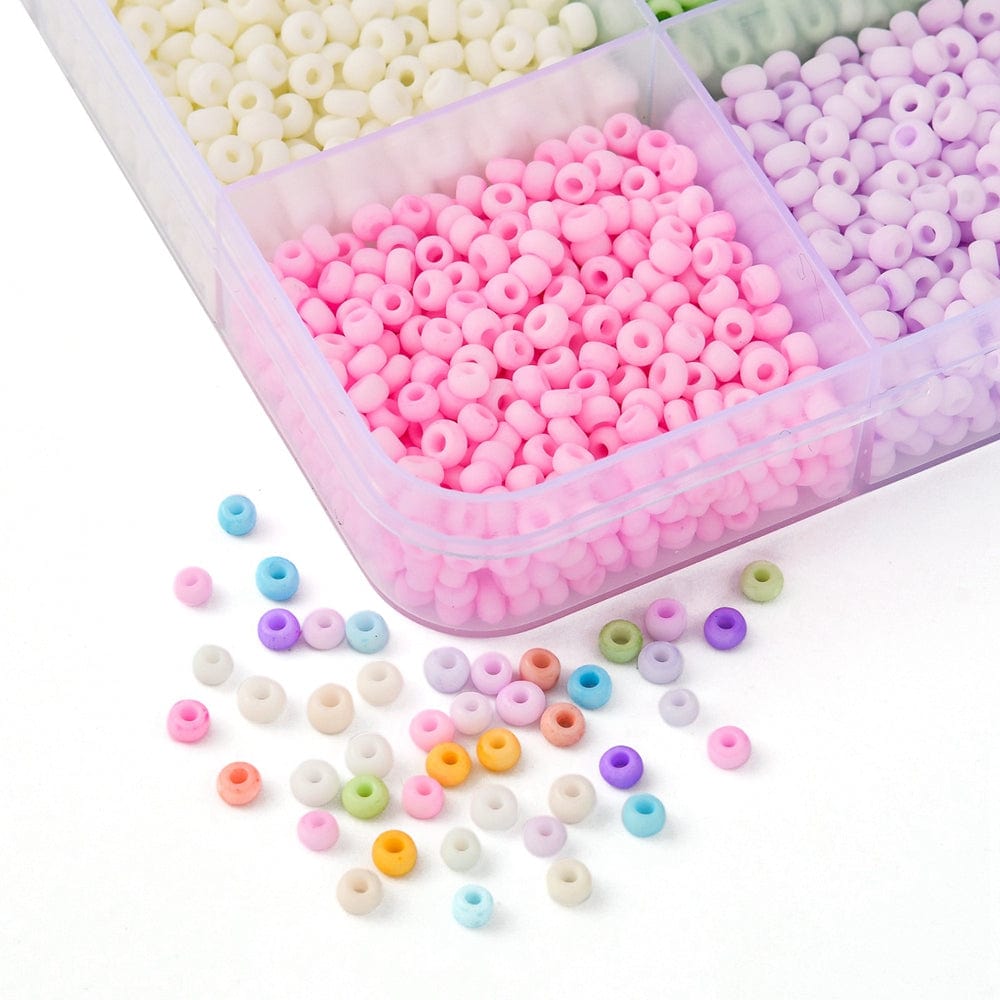 DIY Kasse Med 15 Farver Seed Beads – Glas (3 - 4x2 - 3mm) Ca. 180g - Uniq Perler - 115114