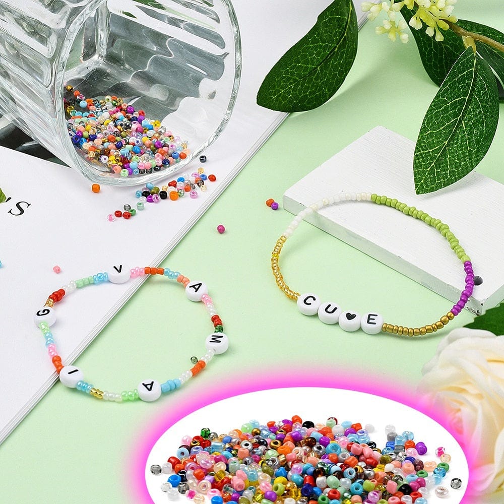 DIY Sæt – 48 Farver Seed Beads, Vedhæng, Elastik, Saks, Låse mm. - Uniq Perler - 115844
