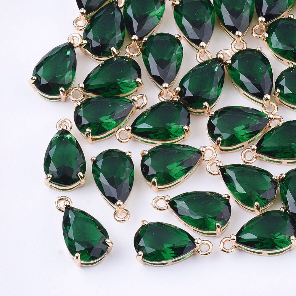 Facettiertes Glas Anhänger – Tropfen Grün (15mm) 2 Stk. - Uniq Perler -