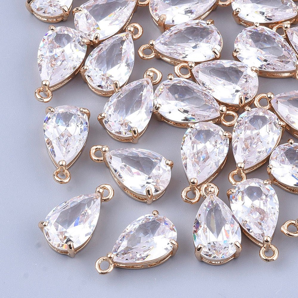 Facetteret Glas Vedhæng – Dråbe Klar (15mm) 2 stk. - Uniq Perler -