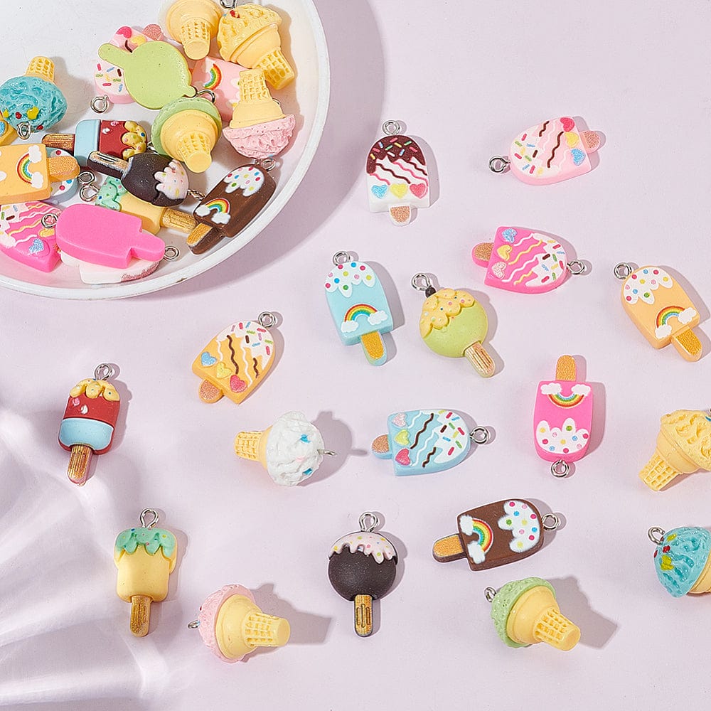 Farverige Resin Vedhæng I Mix Modeller Og Størrelser, (38 Dele) - Uniq Perler - 546356