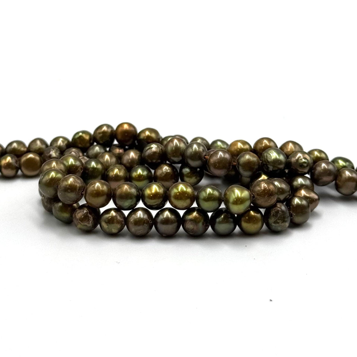 Farvet Ferskvandsperler, Grøn, 5 - 6mm (Enkelt Perle) - Uniq Perler - 258258