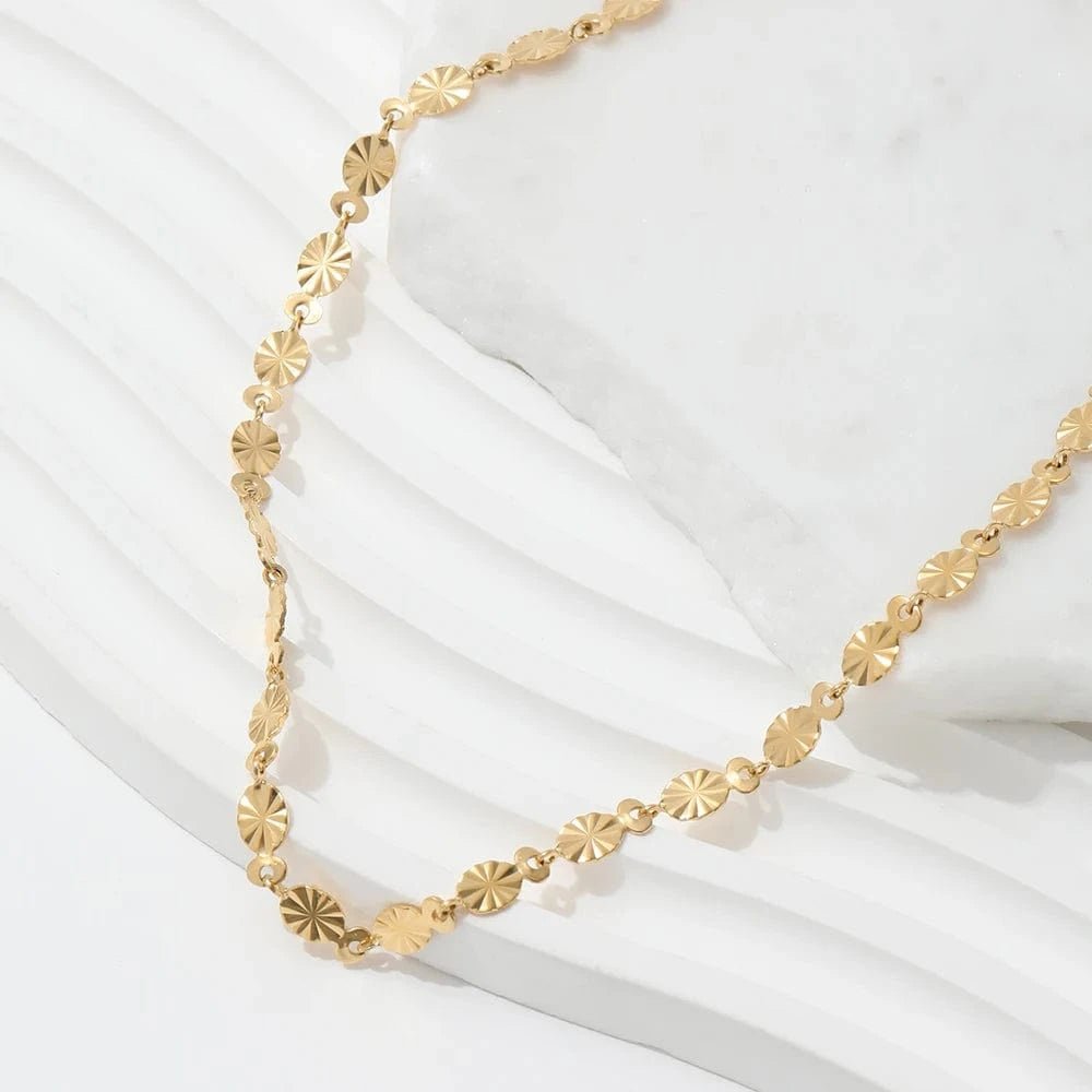 Forgyldt Stål Halskæde Med Solstråle Mønster (40+5cm) - Uniq Perler - 115572