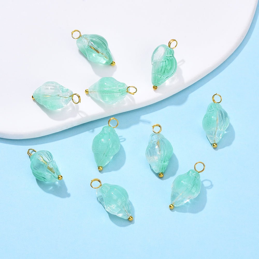 Glas Vedhæng – Konkylie - Aquamarine (20mm) 10 stk. - Uniq Perler - 117051