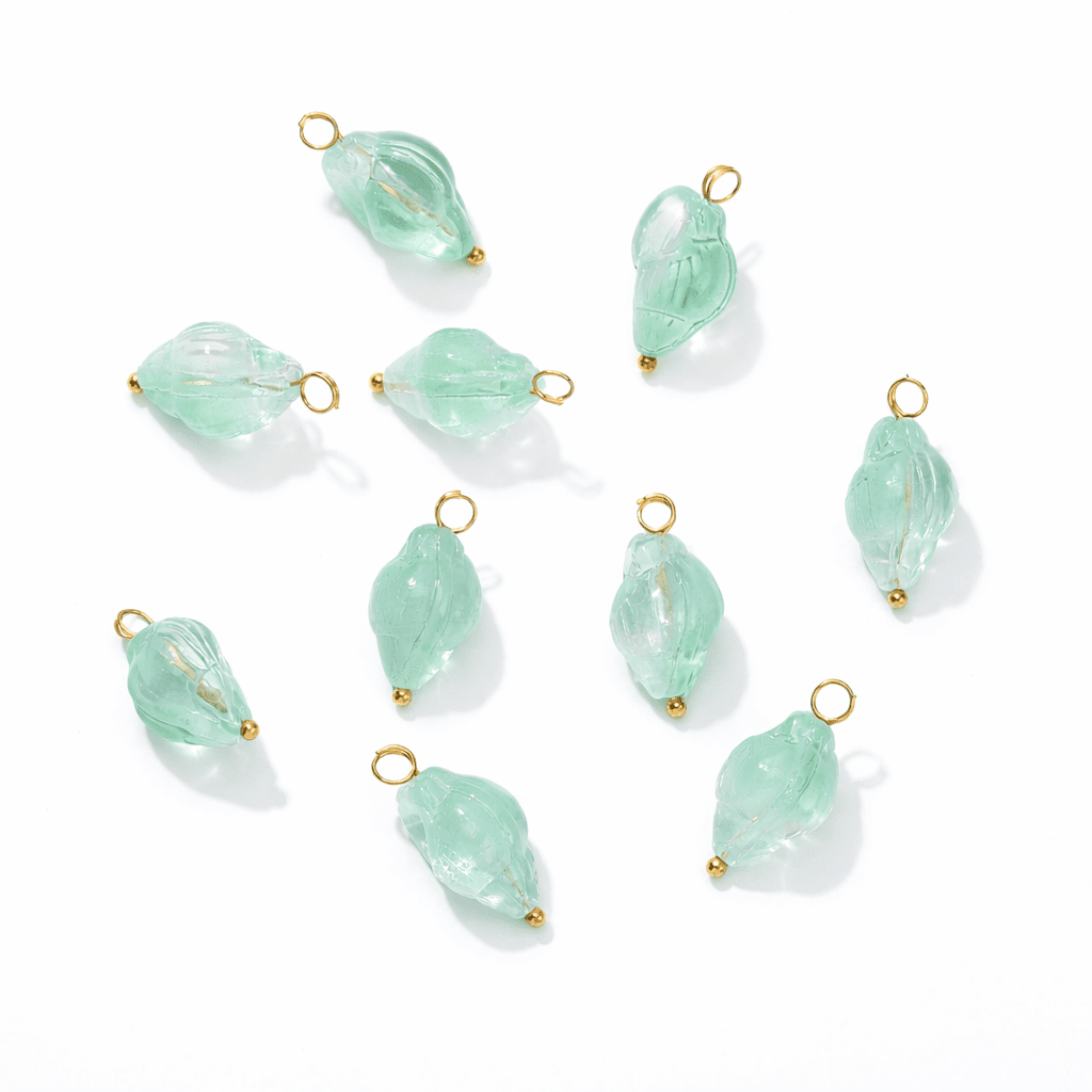 Glas Vedhæng – Konkylie - Aquamarine (20mm) 10 stk. - Uniq Perler - 117051