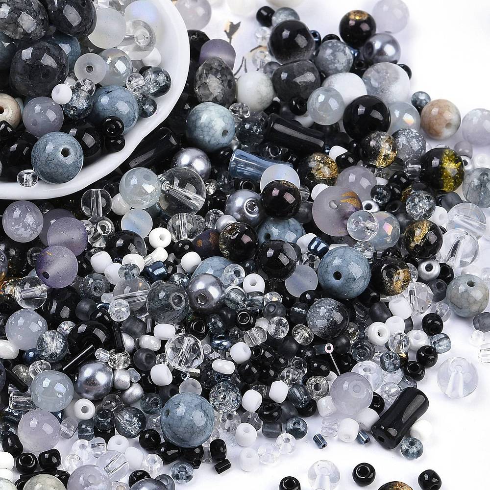Glasperler Mix - Grå, Mix Størrelser og Modeller (2 - 13mm) 100g - Uniq Perler - 114555