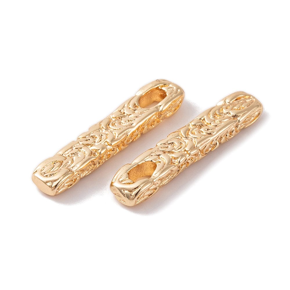 Hamret Aflangt Vedhæng, 18K Forgyldt, 23x4,5mm, 2 stk. - Uniq Perler - 113180