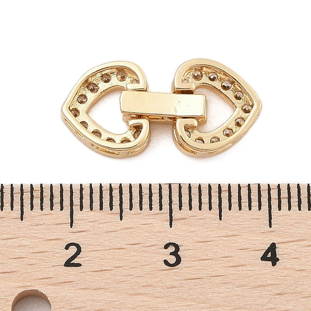 Hjerte Foldelåse Med Zirkonia – 18K Forgyldt Messing (20,5x9,5x3,5~4,5mm) 1 stk - Uniq Perler - 123944