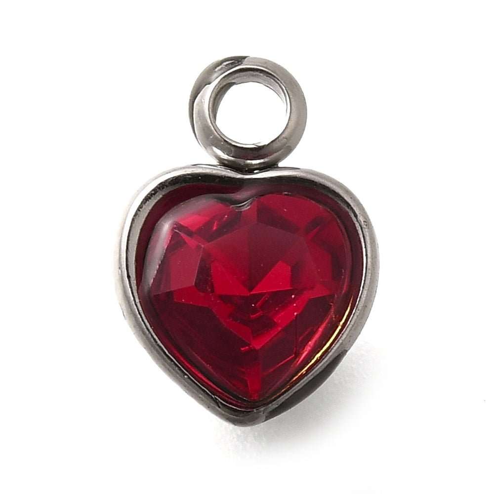 Hjerte Vedhæng med Rhinsten – Stål, Rød (9.5x6.5x4.5mm) 2 stk - Uniq Perler -