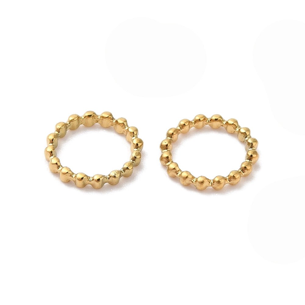 Lukkede Øsken Med Detaljer – 18K Forgyldt Stål (7mm) 6 stk - Uniq Perler -