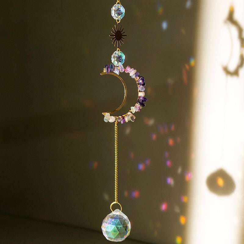 Måne Suncatcher Med Fluorit Chips – Glas Og Messing (330~350mm) - Uniq Perler - 122384
