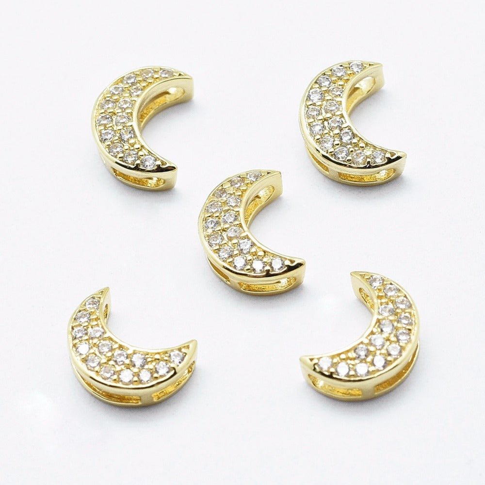 Måne Vedhæng – Med Zirkonia, 18K Forgyldt (8x6mm) - Uniq Perler -