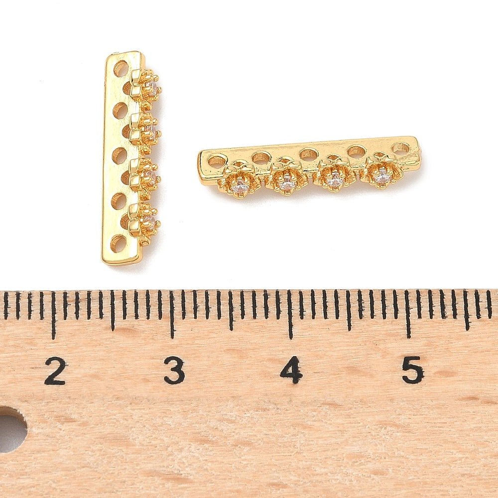 Zwischenteil mit kubischen Zirkonia – Blume, 18K Vergoldet Messing (19,5x5x3,5mm) 2 Stk.