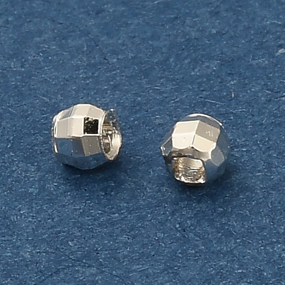 Messing Perler – Langtidsholdbar Forsølvet, Facetteret Rondel (2,5x2mm) - Uniq Perler - 119684