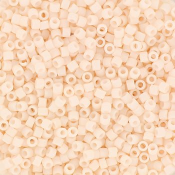 Miyuki Delica Perler, DB 1510, Opaque Matte Bisque White, 11/0 - Uniq Perler - 1244412