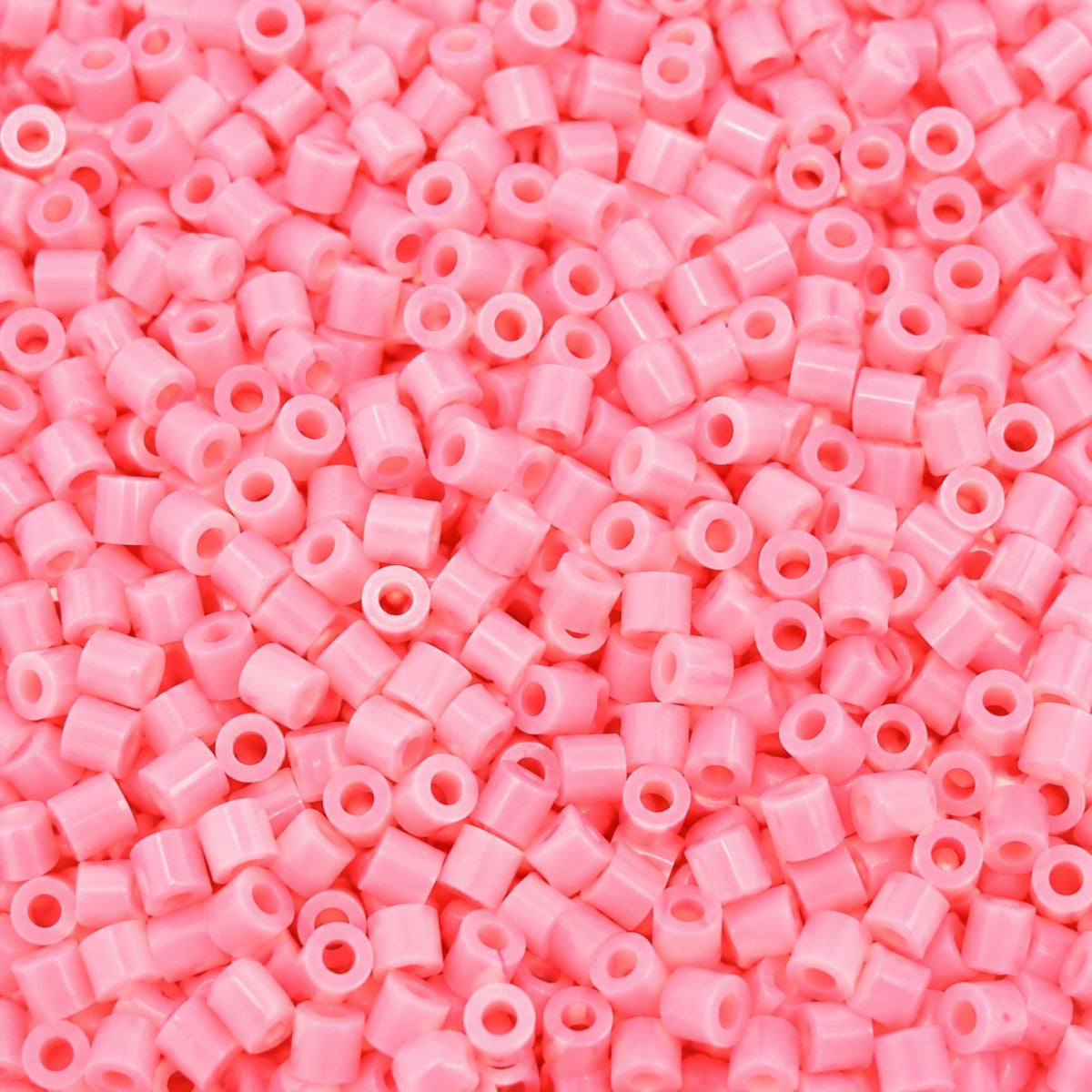 Miyuki Delica Perler – DB 2116, Duracoat Opaque Dyed Light Carnation (11/0) - Uniq Perler - DB-2116-100