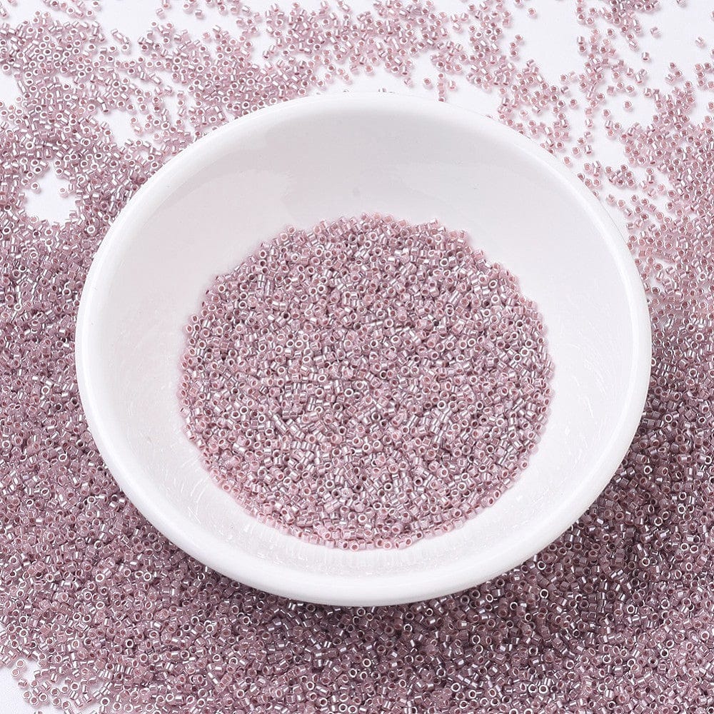 Miyuki Delica Perler, DB 256, Ceylon Light Cinnamon, 11/0 - Uniq Perler - 34689