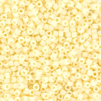 Miyuki Delica Perler, DB 732, Opaque Dark Cream, 11/0 - Uniq Perler - 3896