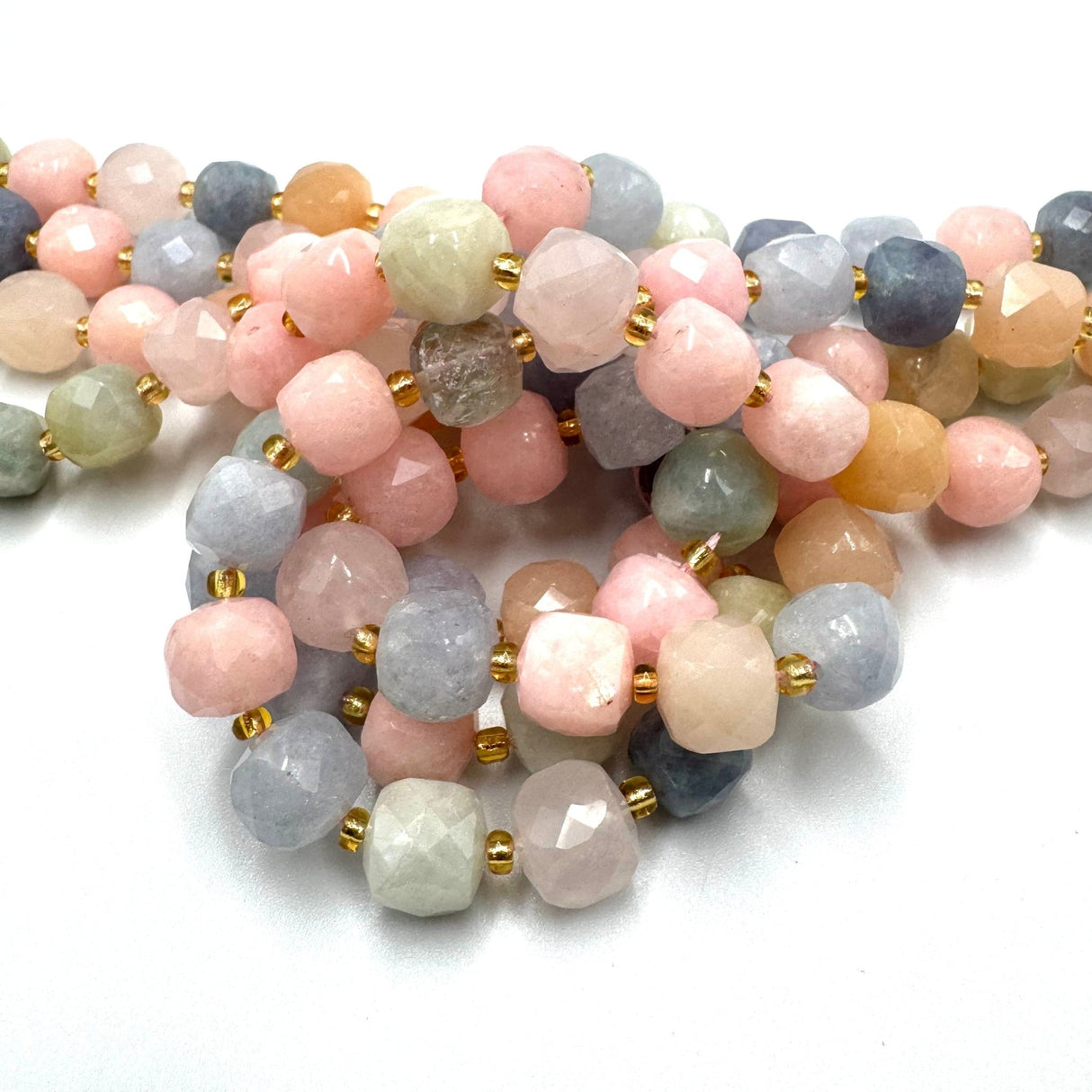 Morganit – Kubeformede Perler i Natursten (8 mm) - Uniq Perler - 88578