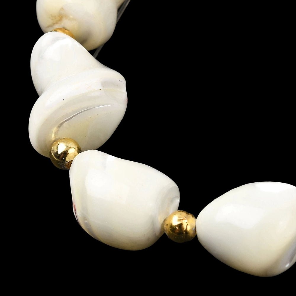 Naturlige Trochus muslingeperler nuggets (11 - 16mm) - Uniq Perler -