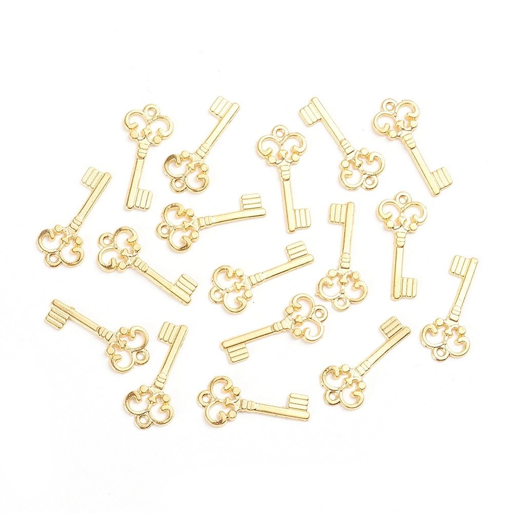 Nøgle Vedhæng – Forgyldt (21.5x10mm) 6 stk - Uniq Perler -