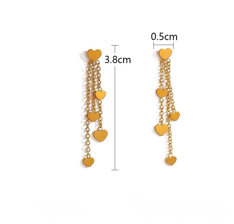 Ørestikker i Vandfast Forgyldt Stål med Kæde og Hjerter (38mm, pr. par) - Uniq Perler - 46788