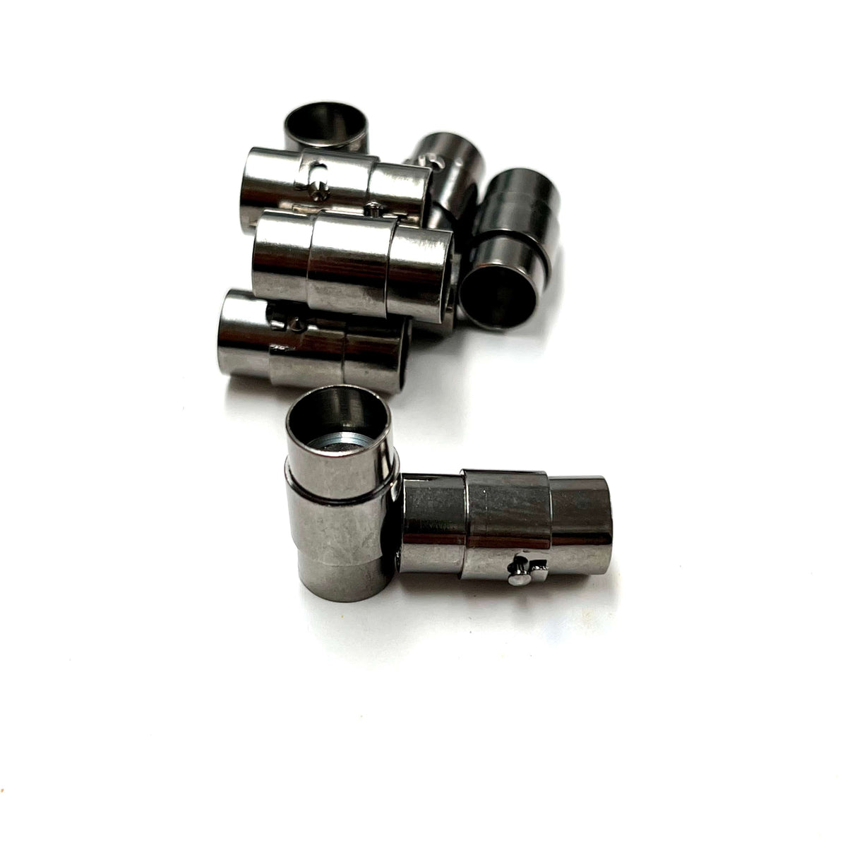 Pandahall Låse Bajonet lås i mørk stål 5 mm hul