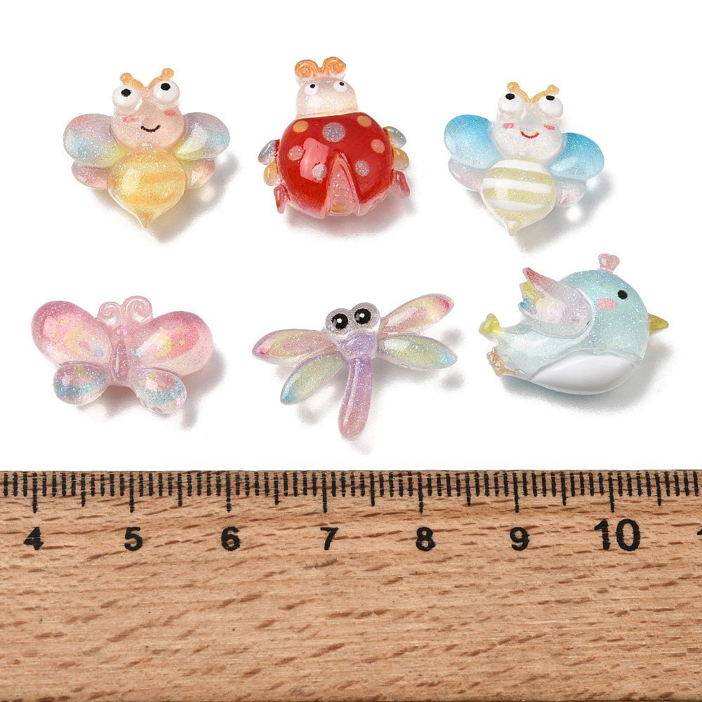 Resin Cabochons Med Glimmer – Farve Mix (12~18x16~22x5~6,5mm) 20 stk. - Uniq Perler - 124287