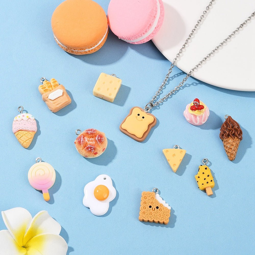 Resin Mad Vedhæng – Farve Mix (4,5 - 22mm) 24 stk - Uniq Perler - 117474