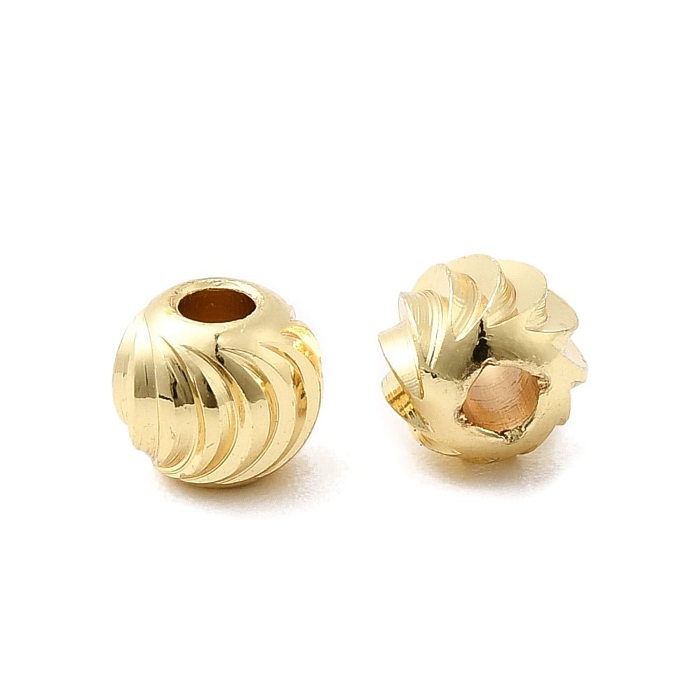 Riflet Runde Messingperler – Langtidsholdbar 18K Forgyldt (6x5mm) 20 stk - Uniq Perler -