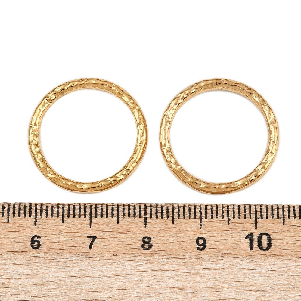 Ring med struktur - Forgyldt Rustfrit Stål - Langtidsholdbar– Sølvfarve (22mm, 2 stk) - Uniq Perler - 116186