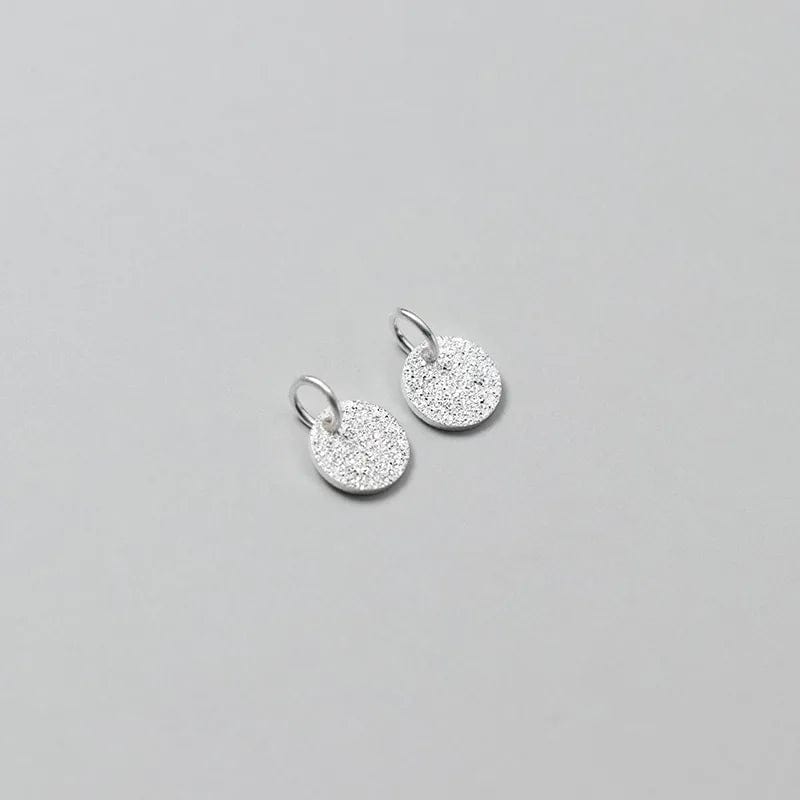 Rundt Vedhæng Med Lille Mønster, Sterling Sølv 925, 6mm - Uniq Perler - 111222