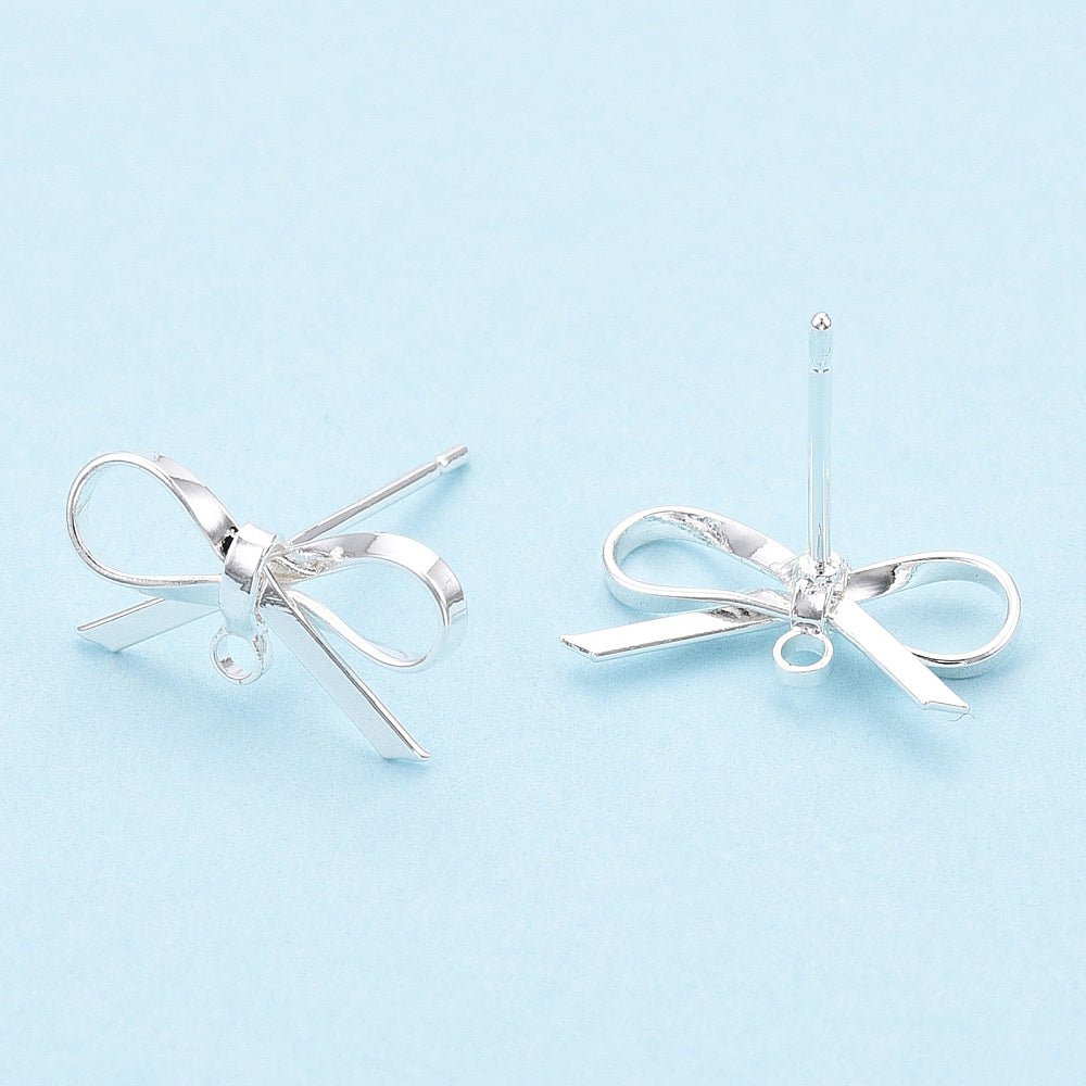 Avsluta Örhängen – Försilvrad Mässing (15mm) - Uniq Perler - 117070