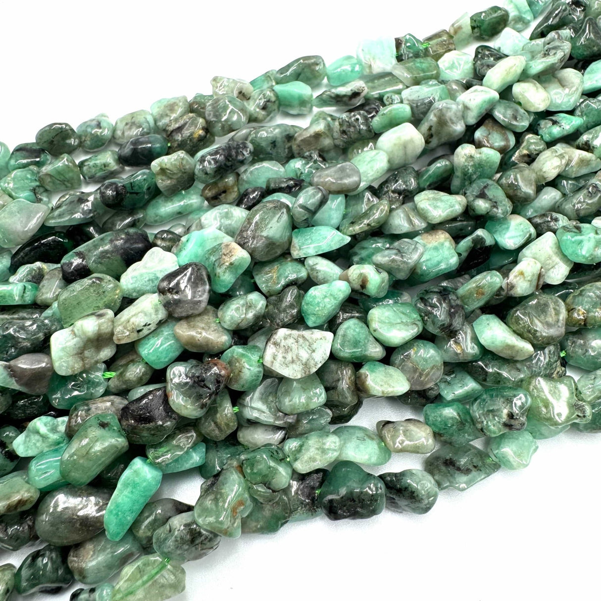 Smaragd Perler, Nuggets, (8 - 10mm) - Uniq Perler - 115369