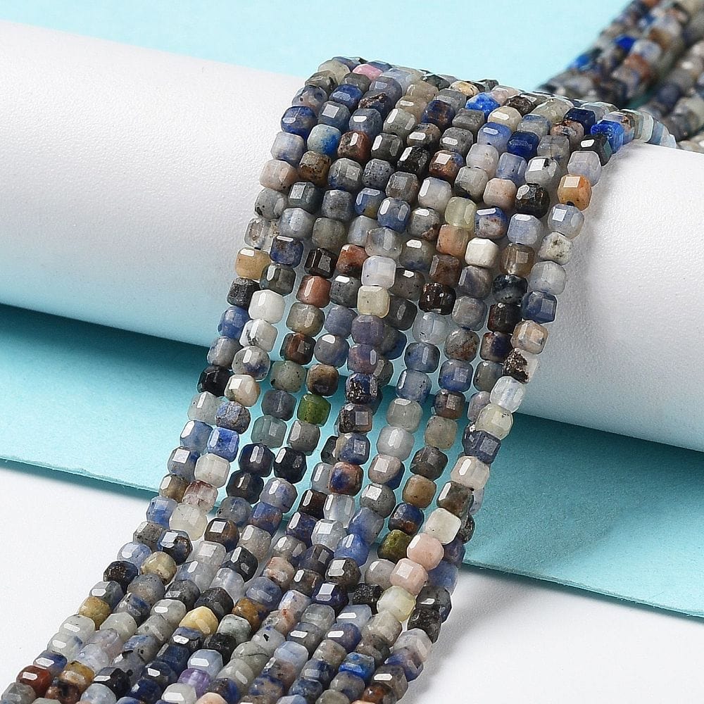 Sodalit – Kantet (2x2x2mm) - Uniq Perler - 113064
