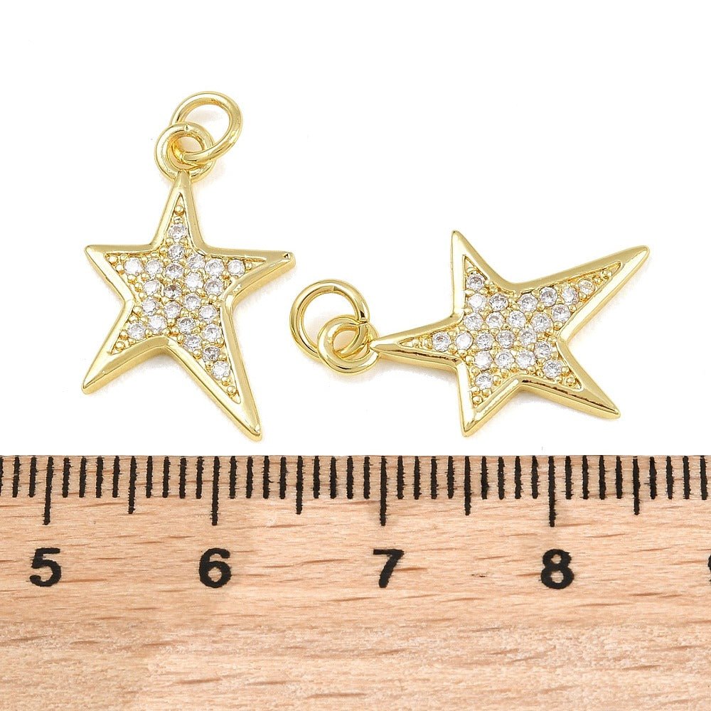 Stjerne Vedhæng Med Zirkonia – Langtidsholdbar 18K Forgyldt Messing (20x13x1,5mm) - Uniq Perler - 125722