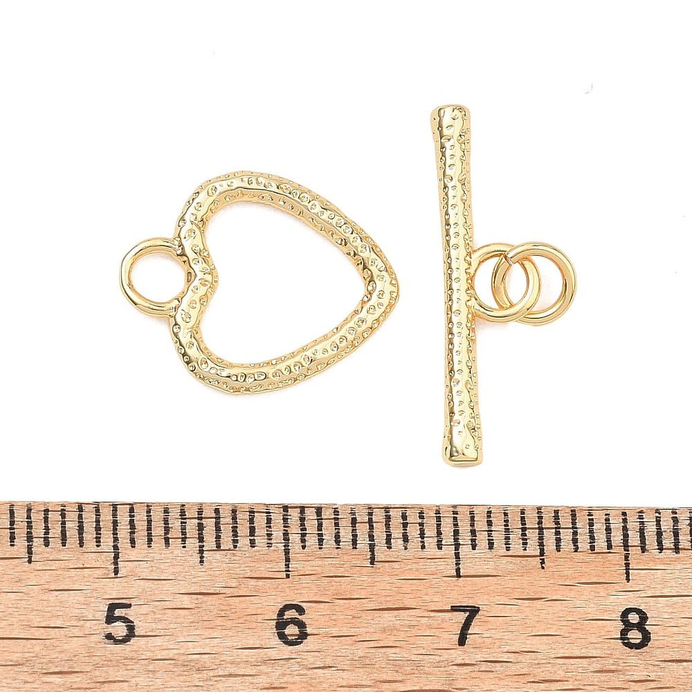 Toggle Lås med Hjerte – 18K Guldbelagt Messing (16,5x14,5mm) - Uniq Perler - 122180