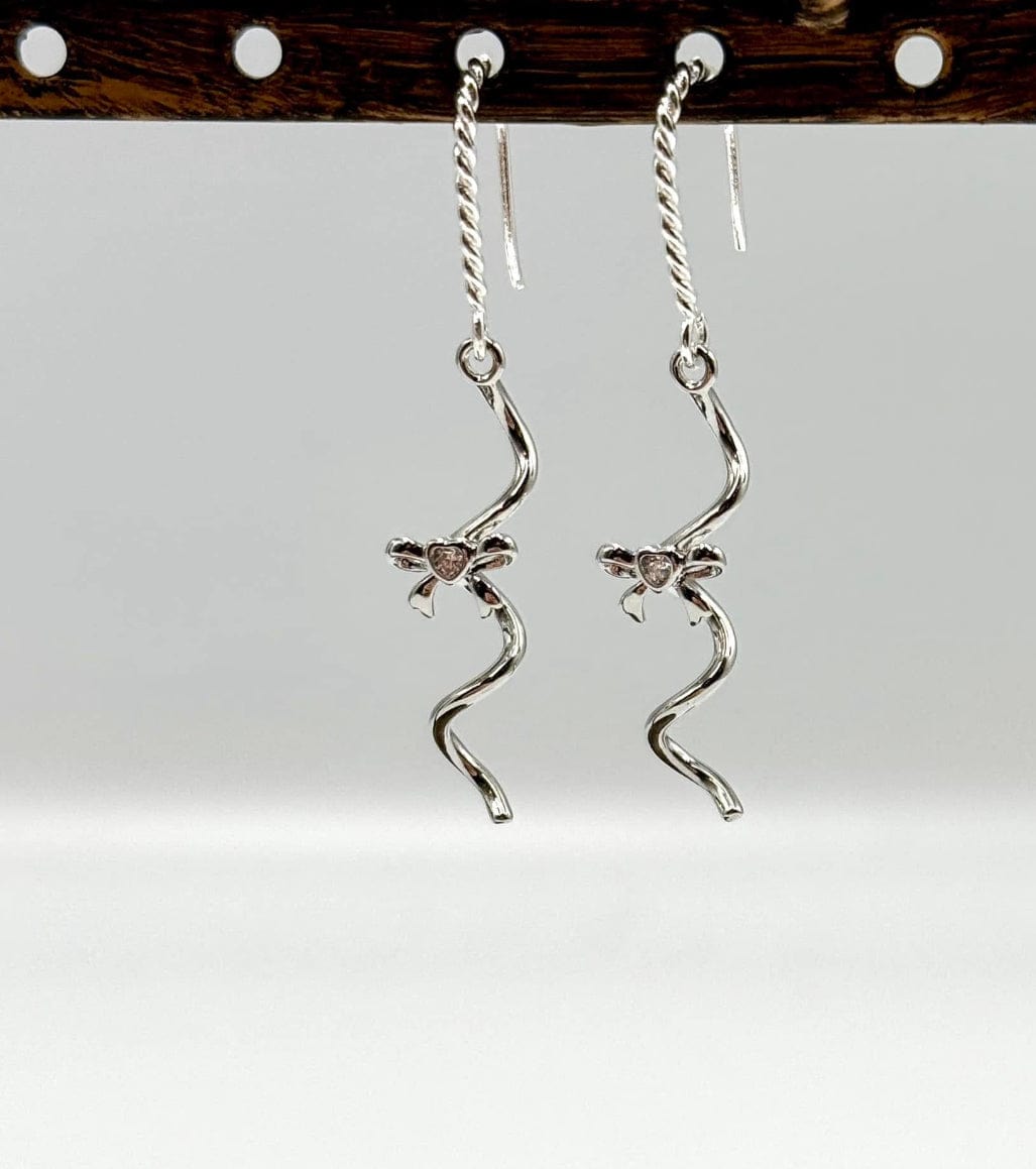 Tvistet Ørekroge Med Øje, Langtidsholdbar Forsølvet, (18x1,4mm) - Uniq Perler - 489237