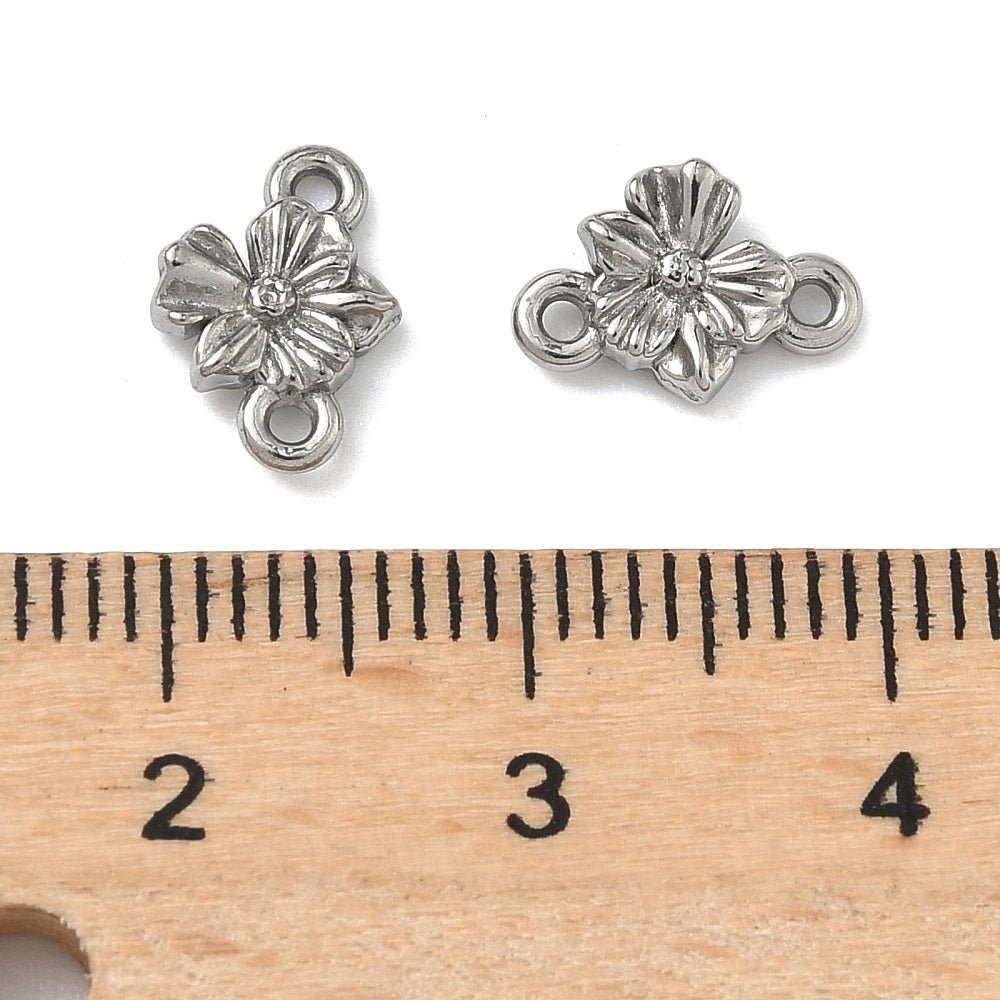 Vandfast Blomster Mellemled – Stål (10x7x2.5mm) 2 stk. - Uniq Perler - 119120