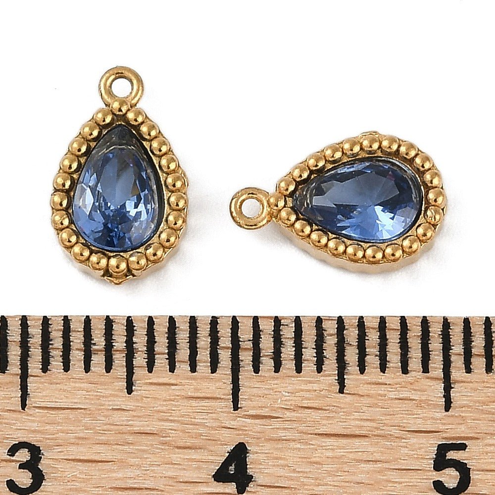 Vandfast Dråbeformet Vedhæng – 18K Forgyldt Stål med Kongblå Kubiske Zirkonia (10,5x6,5x3mm) 2 stk. - Uniq Perler - 119967