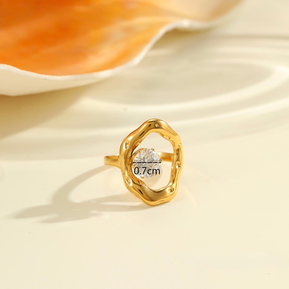 Water-resistant And Adjustable ring with zirconia – gold-plated - Uniq Perler -