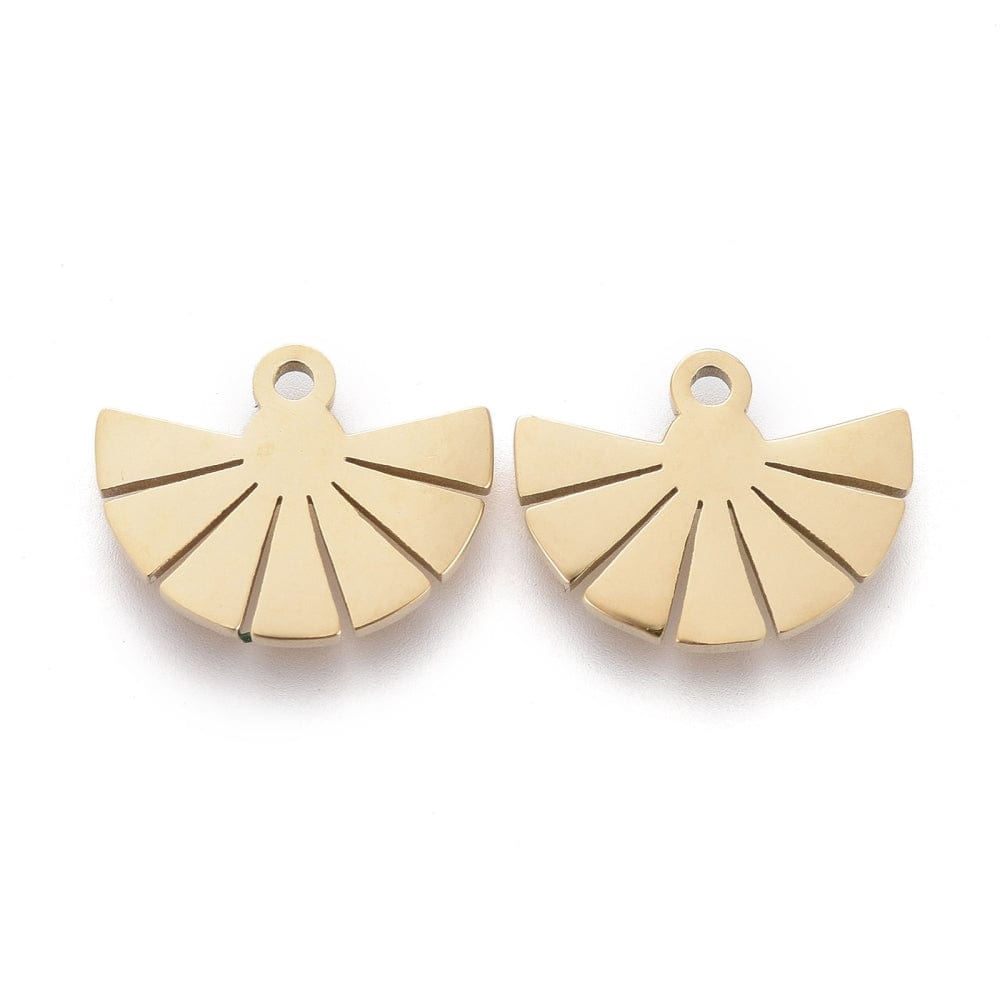 Vandfast Vifteformet Vedhæng, 18K Forgyldt Stål, (7,5x10mm) - Uniq Perler - 113847