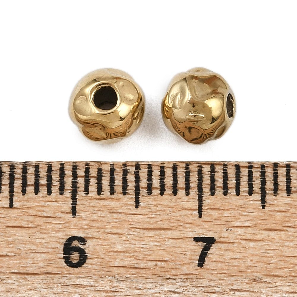 Vandfaste Hamrede Stål Perler – Runde, 18K Forgyldt (6mm) 6 stk. - Uniq Perler - 116010
